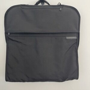 Briggs & Riley Travelware Bifold Black Nylon Garment  Wardrobe Bag Hook to Hang
